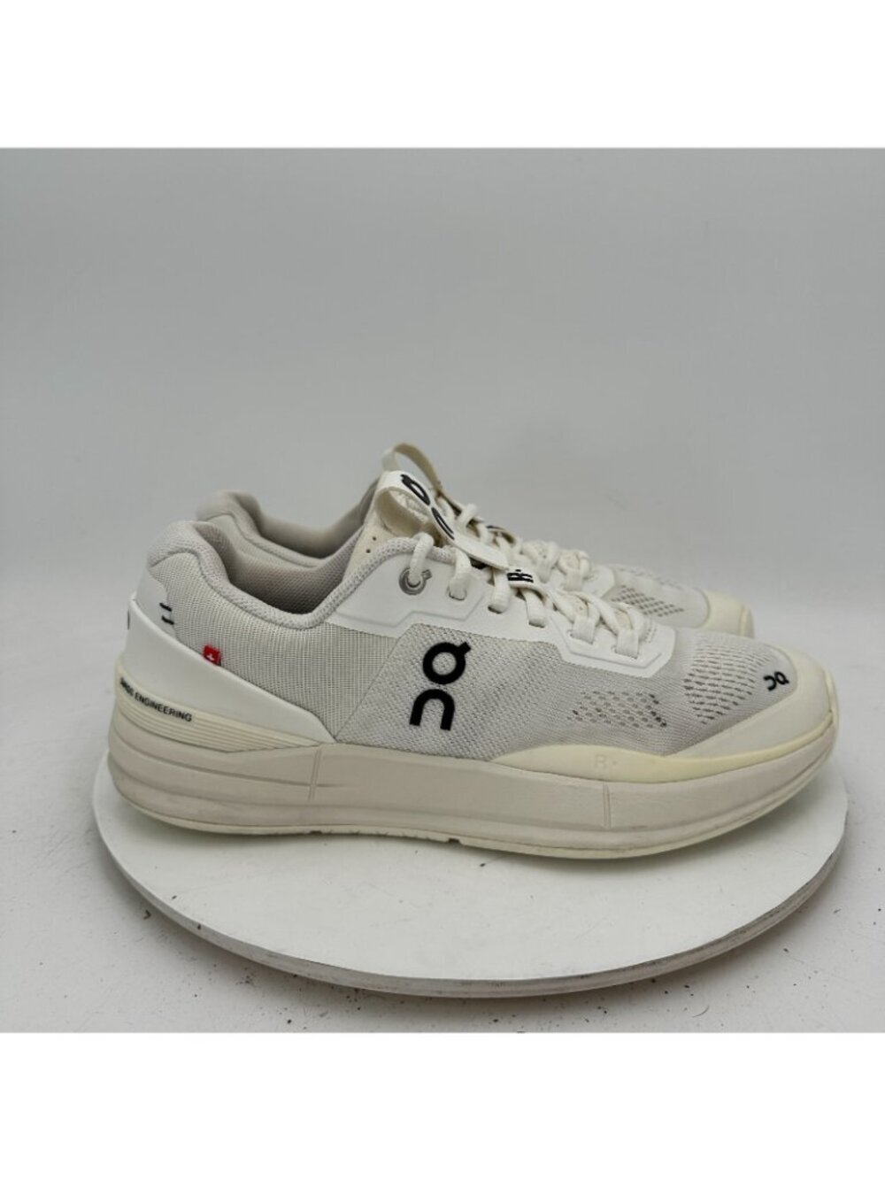 On The Roger Pro Swiss Engineering Women Size 11 White Acai Tennis Shoes - Picture 4 of 11
